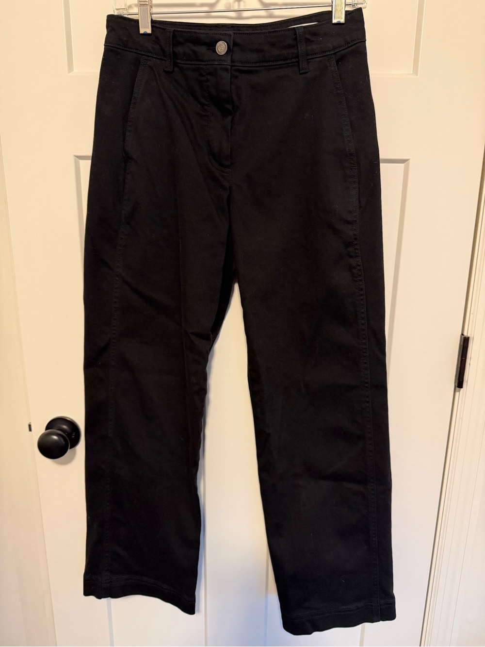 Banana Republic Women's Straight-Leg Jeans in Black